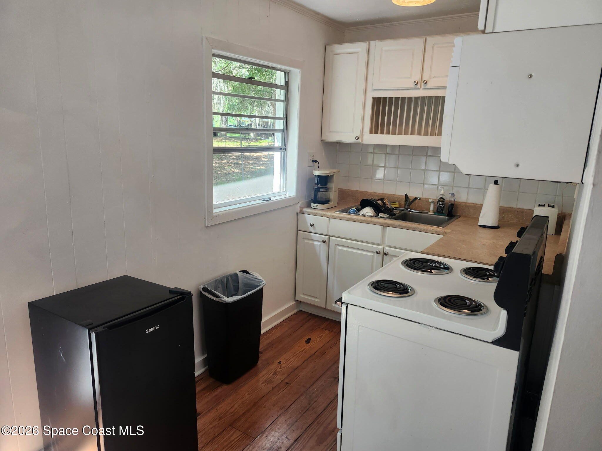 3585 Aurantia Road Mims, FL 32754 - Photo 5 of 32 Aurantia Kitchen