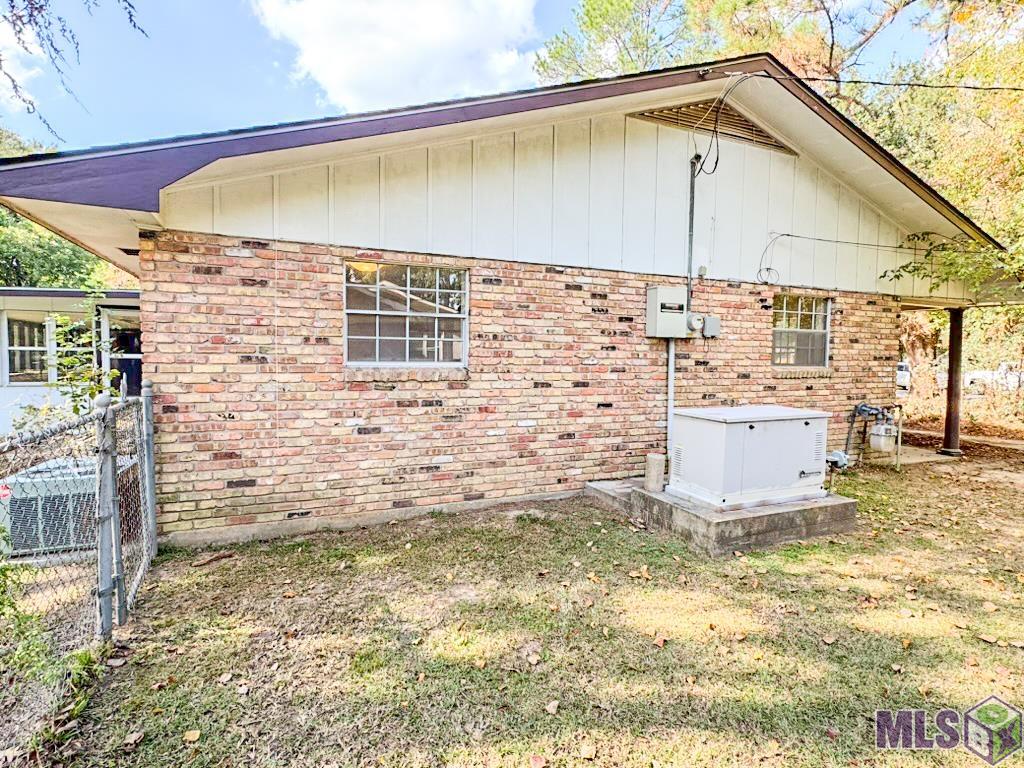12156 Armstrong Drive Baton Rouge, LA 70816 - Photo 22 of 24