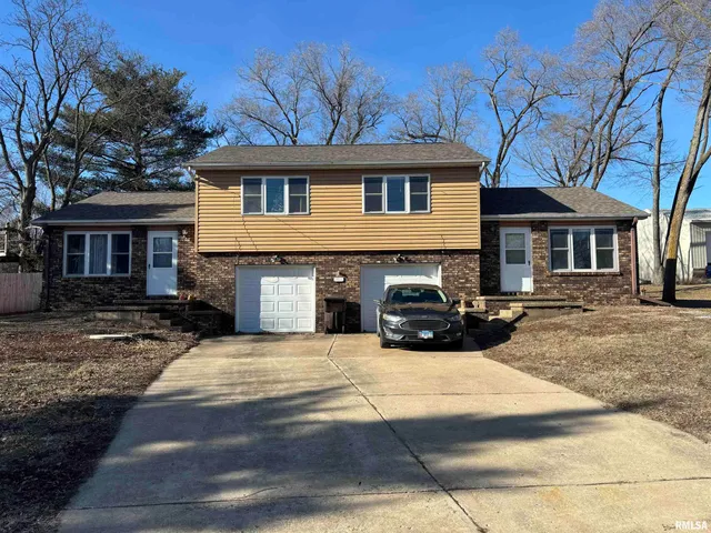 $1,150 | 13947 North Edgewater Drive, Chillicothe, IL 61523