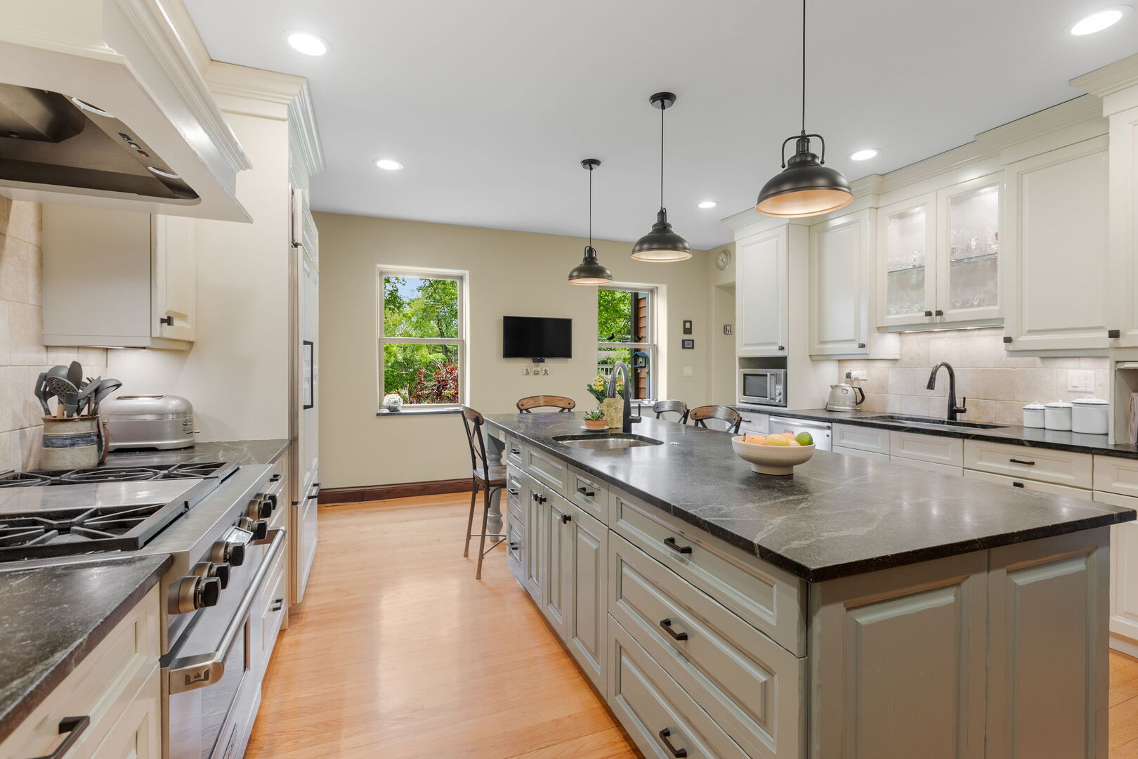 1520 Telegraph Road Lake Forest, IL 60045 - Photo 10 of 42