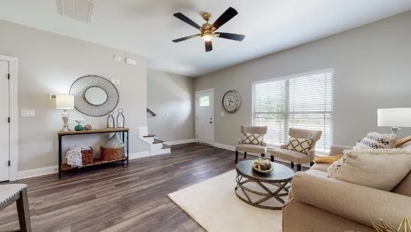 $1,895 | 555 Gresham Lane, Unit 3C, Murfreesboro, TN 37128