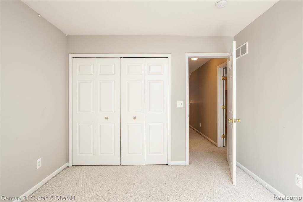 16944 Farmington Road, Unit 22 Livonia, MI 48154 - Photo 10 of 25