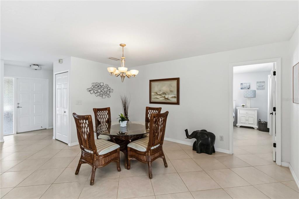 1004 Spindle Palm Way Apollo Beach, FL 33572 - Photo 19 of 24