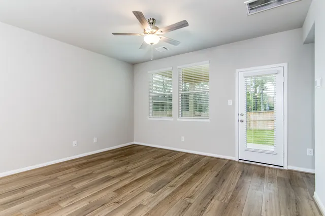 $2,195 | 18537 Meadow Point Lane, Montgomery, TX 77316