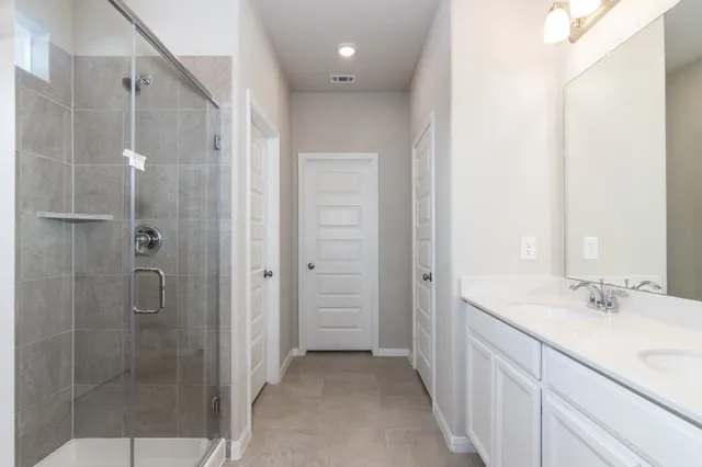 $2,195 | 18537 Meadow Point Lane, Montgomery, TX 77316