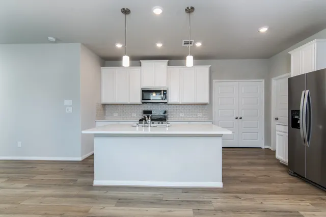 $2,195 | 18537 Meadow Point Lane, Montgomery, TX 77316