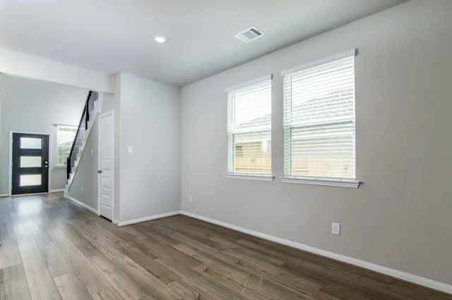 $2,195 | 18537 Meadow Point Lane, Montgomery, TX 77316