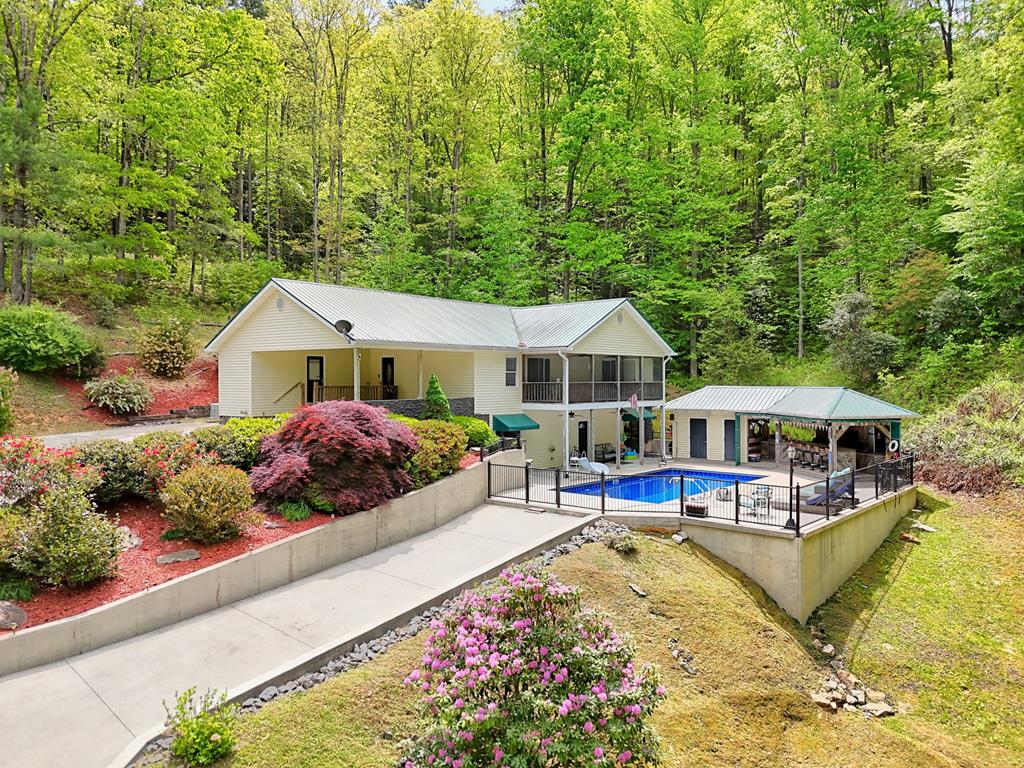 522 Fred Amos Road Murphy, NC 28906 - Photo 1 of 73 Main View