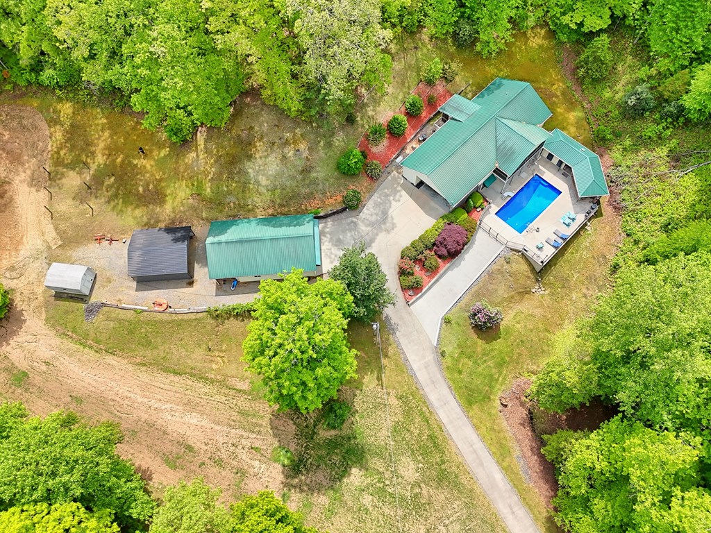 522 Fred Amos Road Murphy, NC 28906 - Photo 33 of 73 an aerial view of a house with swimming pool and large trees