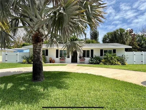 $3,000 | 4121 Northeast Cheri Drive, Jensen Beach, FL 34957