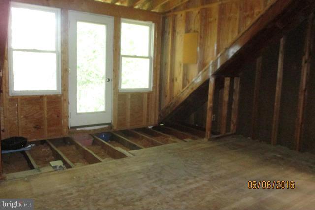 1860 Cedar Road Pasadena, MD 21122 - Photo 14 of 23 Basement