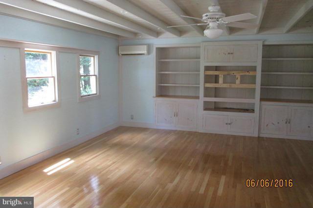 1860 Cedar Road Pasadena, MD 21122 - Photo 7 of 23 Interior (General)