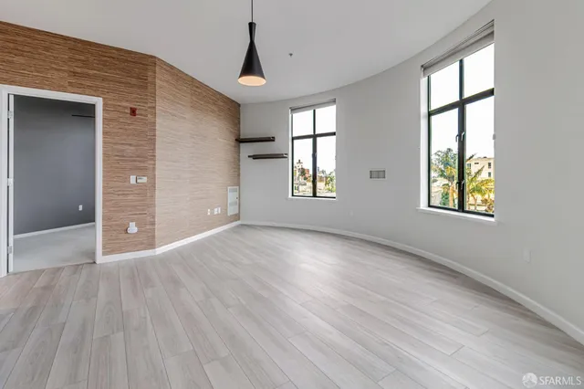 $420,000 | 3801 San Pablo Avenue, Unit 312, Emeryville, CA 94608