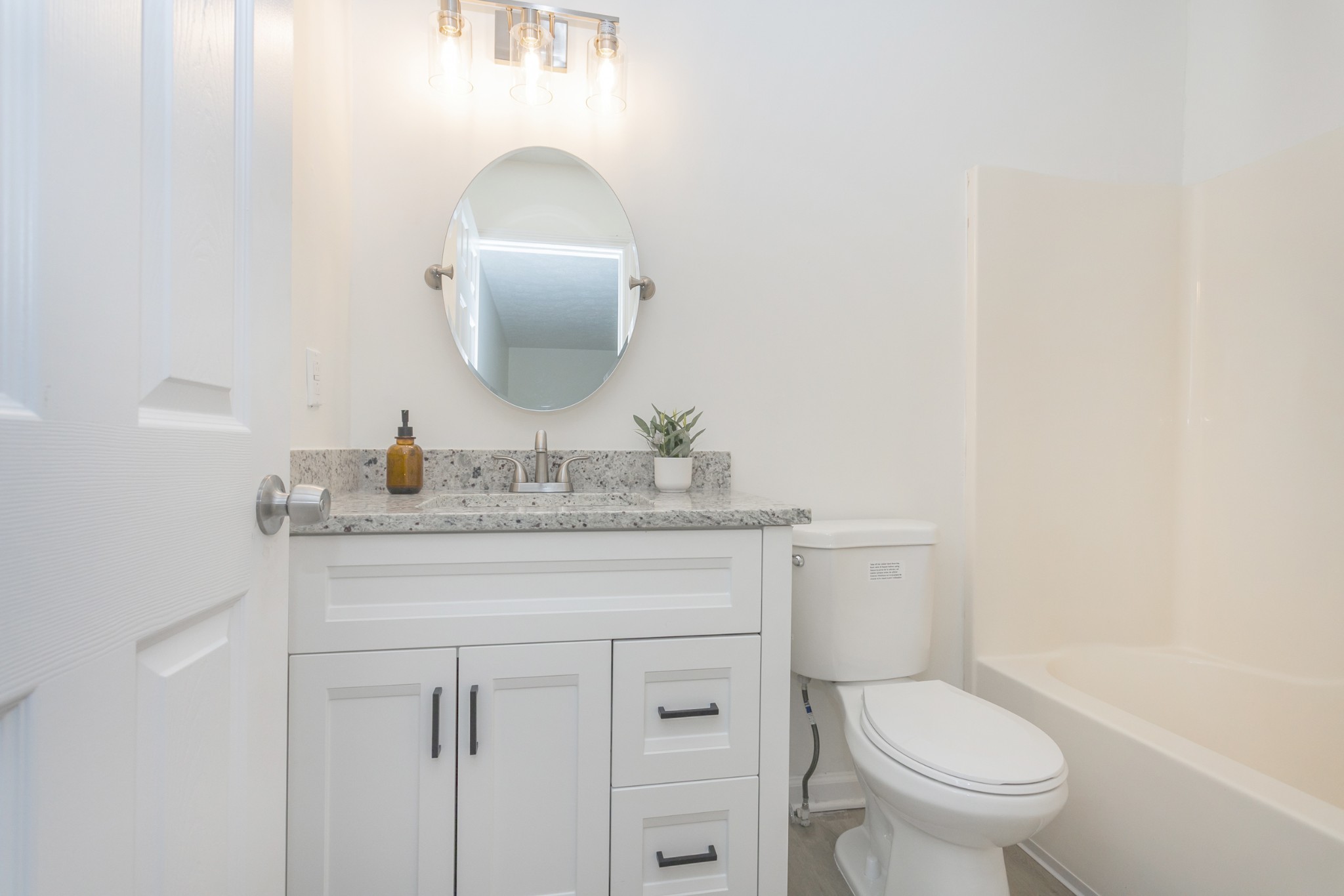 110 River Bend Road Hendersonville, TN 37075 - Photo 19 of 24 Ensuite bathroom off the primary bedroom