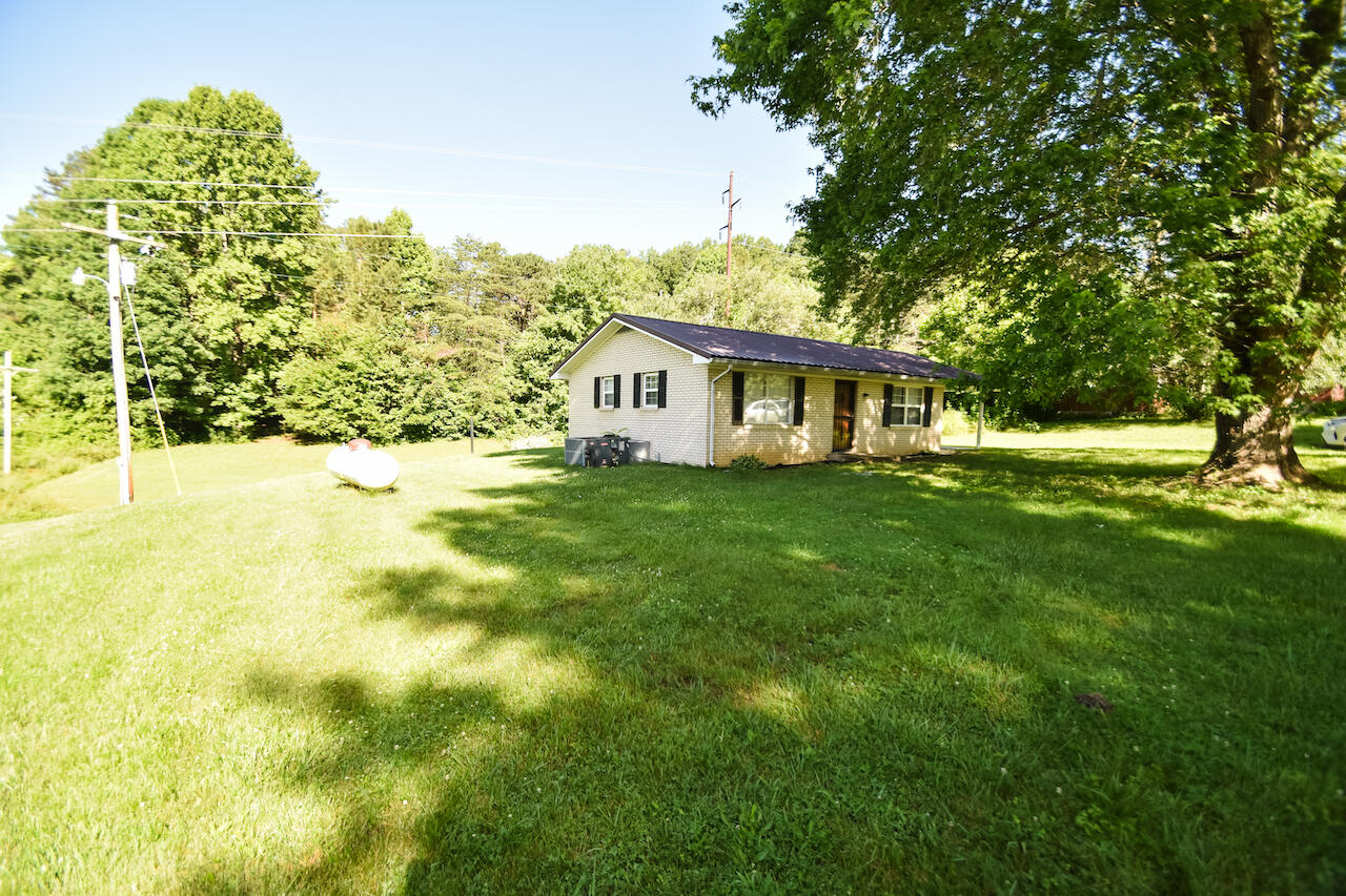 1710 Jackson County High School Road McKee, KY 40447 - Photo 2 of 19 DSC_0651