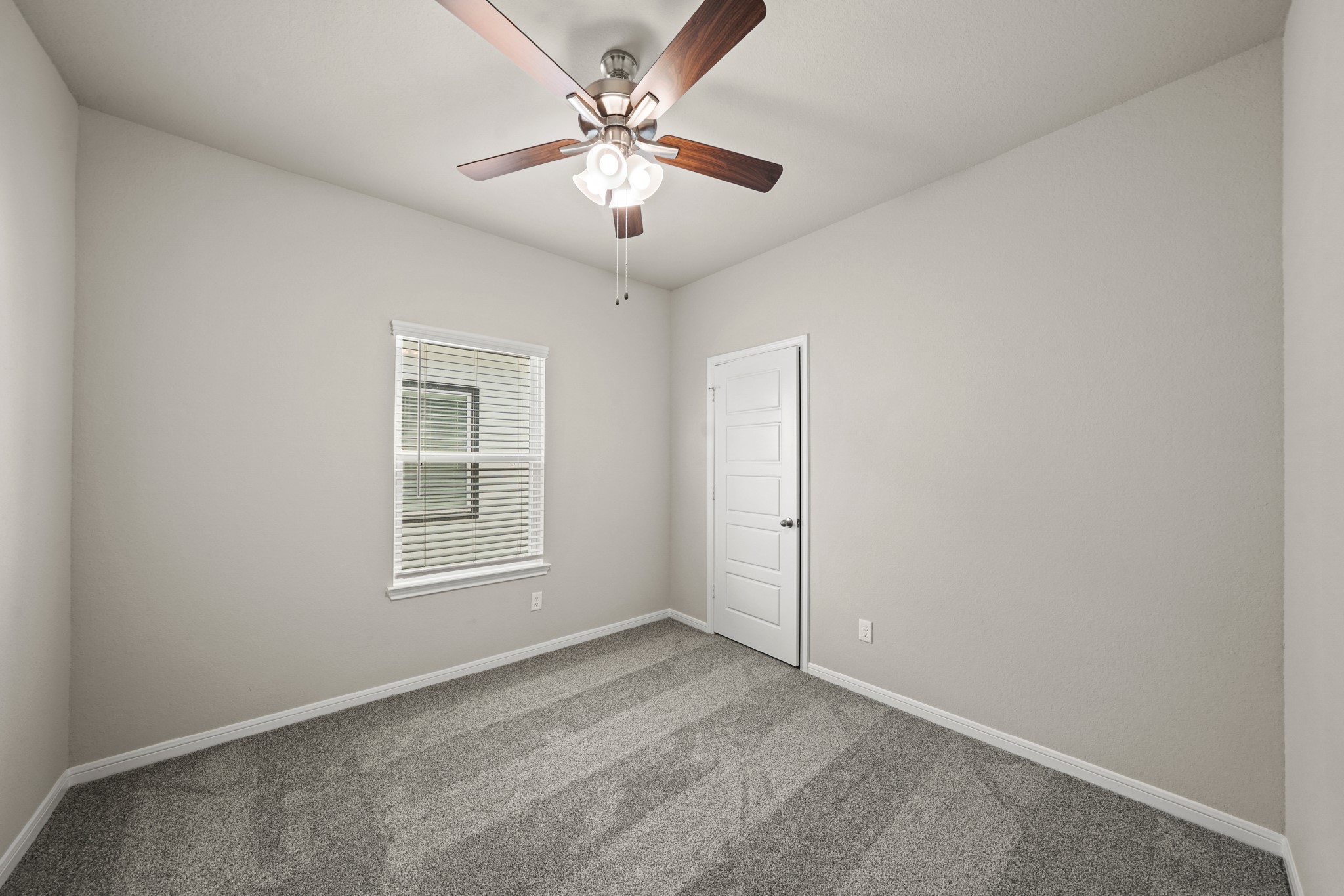 15022 Almeece Street Houston, TX 77053 - Photo 9 of 10 THE LOGAN LAYOUT