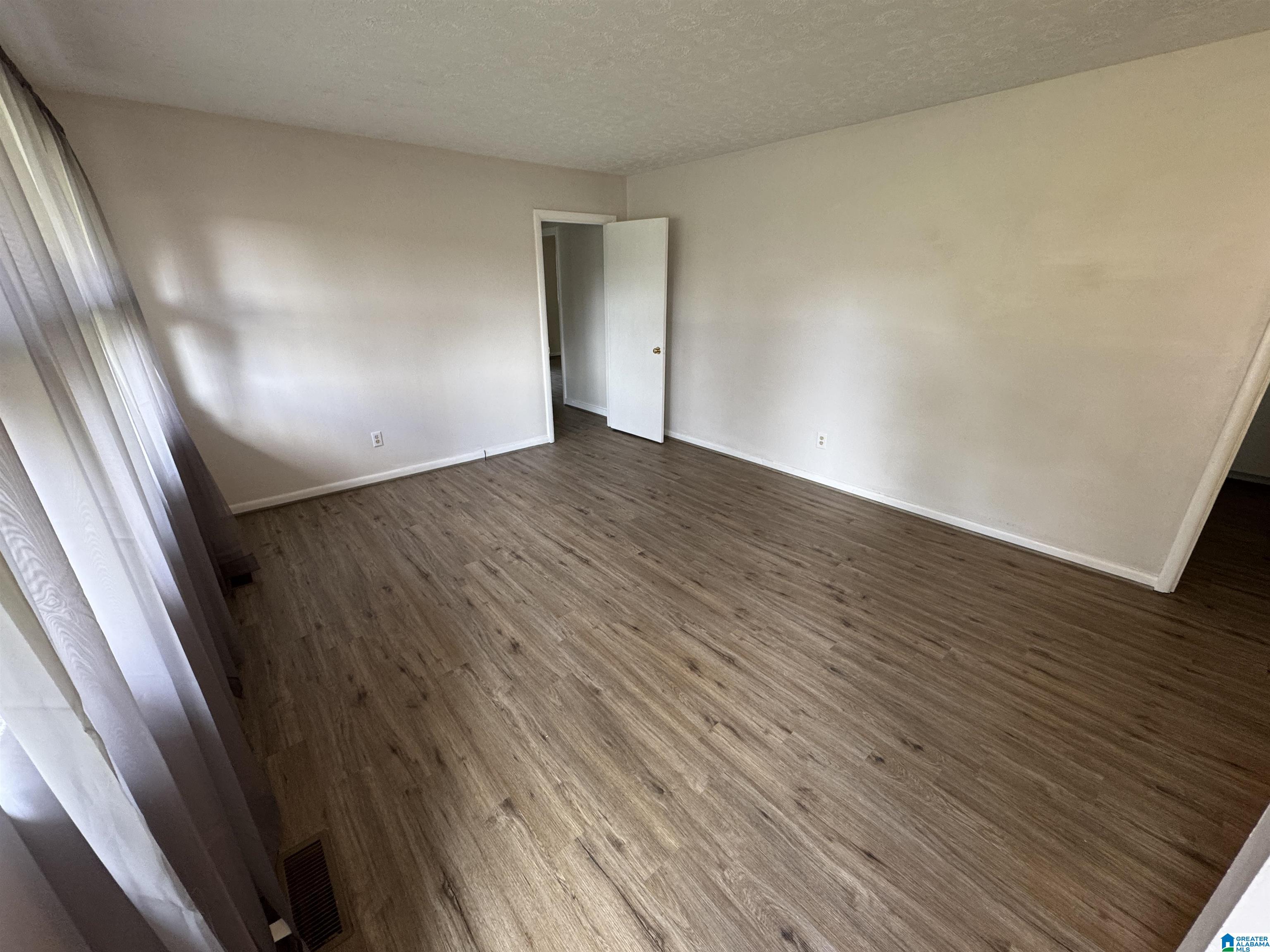 723 2nd Avenue Northwest Alabaster, AL 35007 - Photo 4 of 66