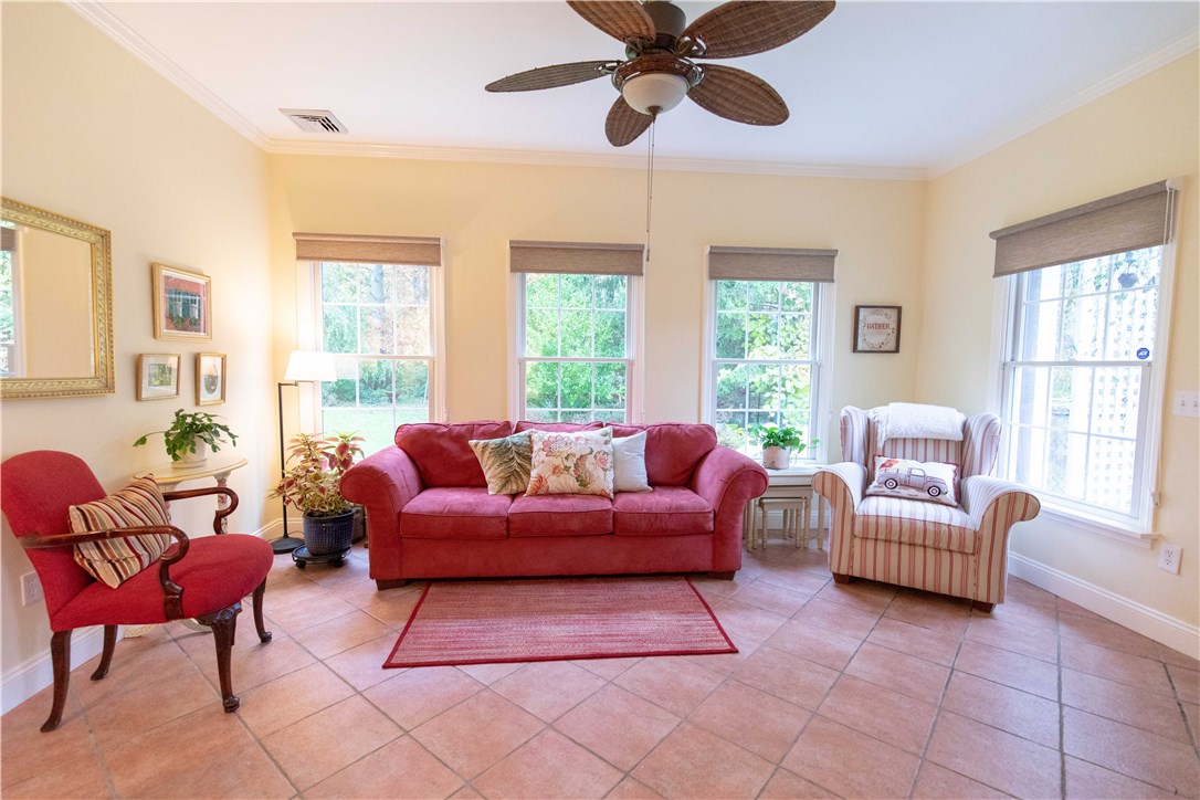 5 Daisy Avenue Westerly, RI 02891 - Photo 40 of 40 Gallery Image 40