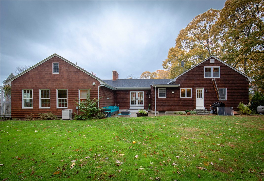 5 Daisy Avenue Westerly, RI 02891 - Photo 4 of 40 Gallery Image 4