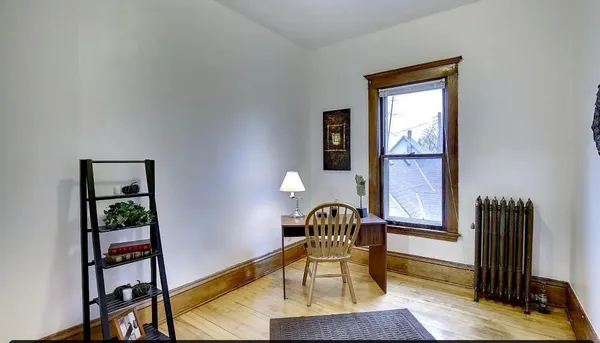 $1,995 | 2210 Polk Street Northeast, Minneapolis, MN 55418