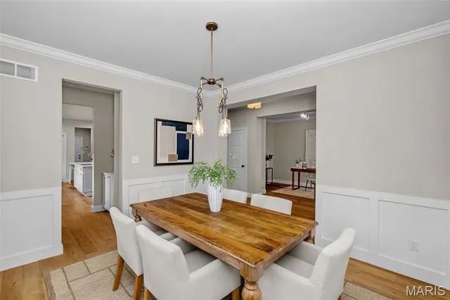 $875,000 | 371 Calvert Avenue, Webster Groves, MO 63119