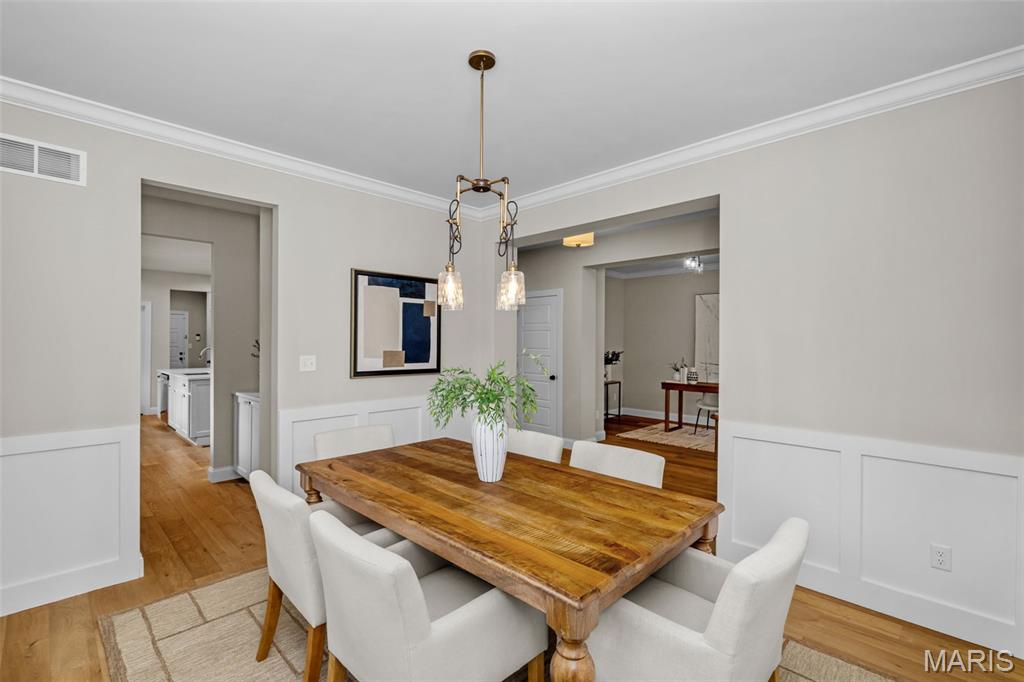 371 Calvert Avenue Webster Groves, MO 63119 - Photo 14 of 83