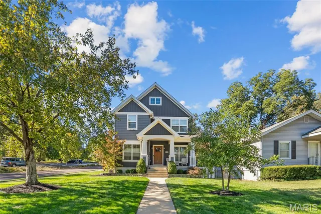 $875,000 | 371 Calvert Avenue, Webster Groves, MO 63119