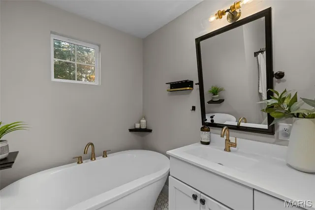 $875,000 | 371 Calvert Avenue, Webster Groves, MO 63119