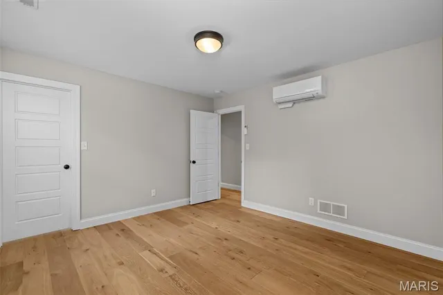 $875,000 | 371 Calvert Avenue, Webster Groves, MO 63119