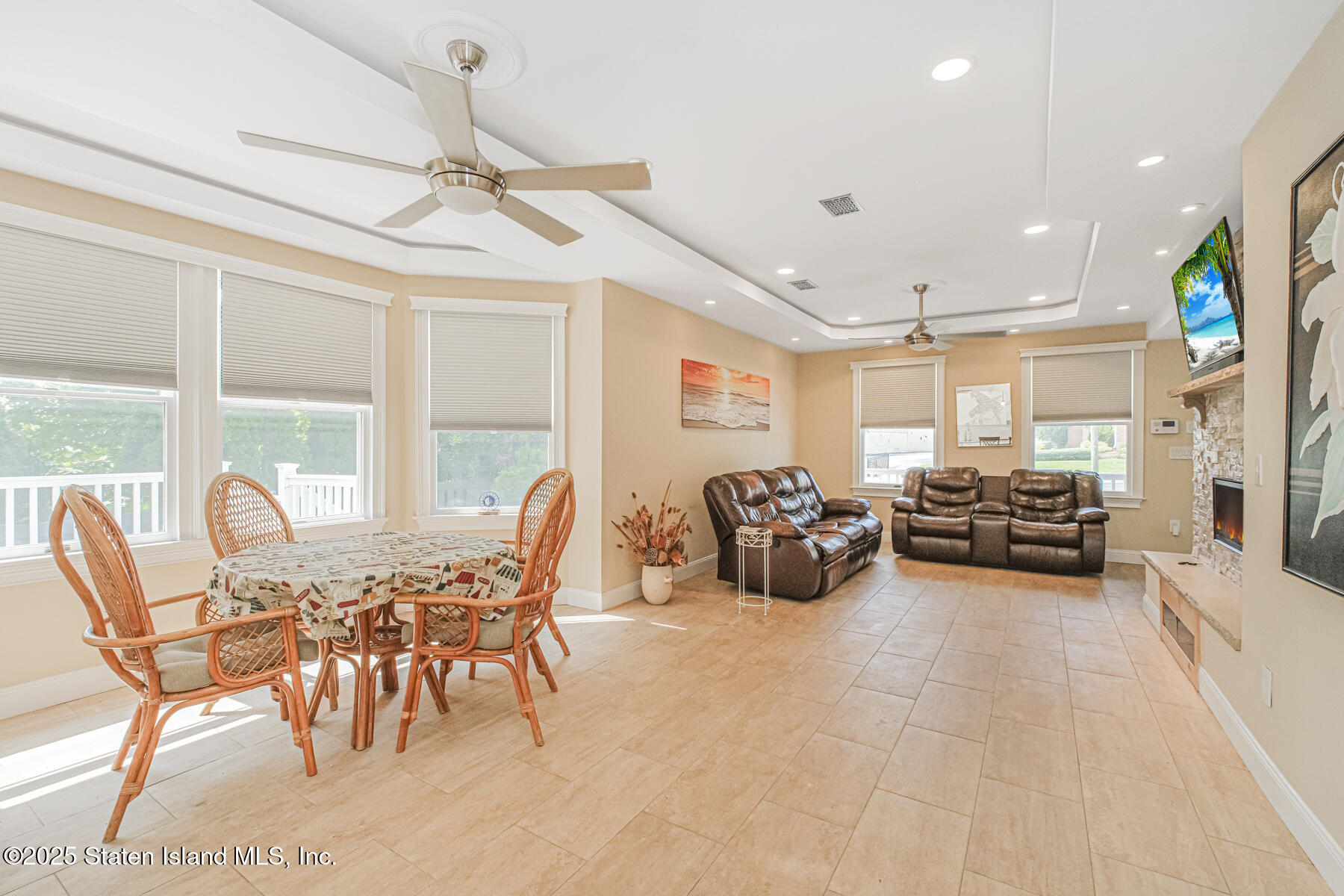 5434 Amboy Road Staten Island, NY 10312 - Photo 18 of 51 a view of a patio with table and chairs