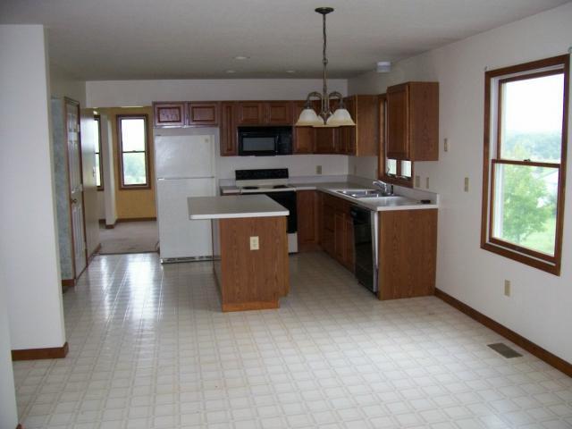 27178 Shoemaker Road Circleville, OH 43113 - Photo 4 of 18 Gallery Image 4
