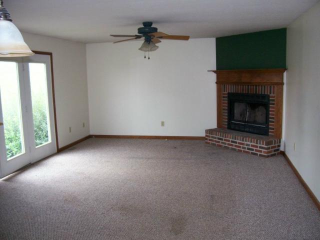 27178 Shoemaker Road Circleville, OH 43113 - Photo 5 of 18 Gallery Image 5