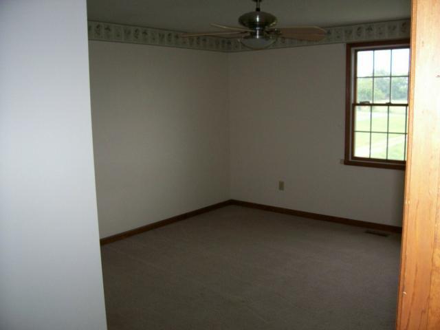 27178 Shoemaker Road Circleville, OH 43113 - Photo 10 of 18 Gallery Image 10