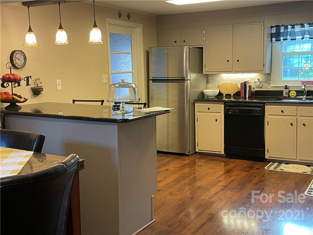 4121 Section House Road, Unit 40/E Hickory, NC 28601 - Photo 33 of 35 Gallery Image 33