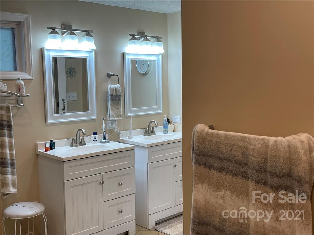 4121 Section House Road, Unit 40/E Hickory, NC 28601 - Photo 7 of 35 Gallery Image 7