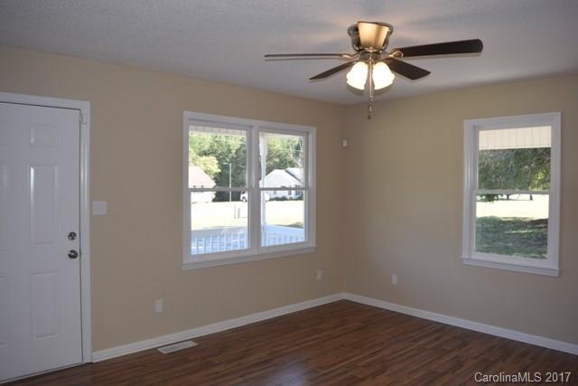 2207 Pacer Road Lancaster, SC 29720 - Photo 3 of 10 Gallery Image 3