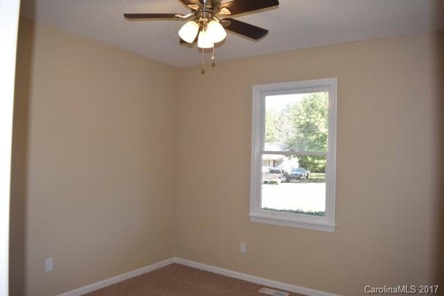 2207 Pacer Road Lancaster, SC 29720 - Photo 7 of 10 Gallery Image 7