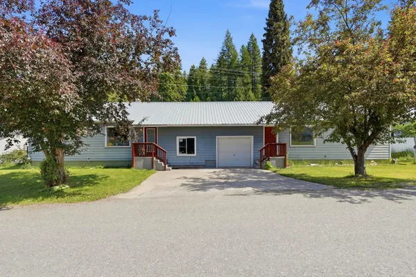 $320,000 | 92-94 Larsen Boulevard, Metaline Falls, WA 99153