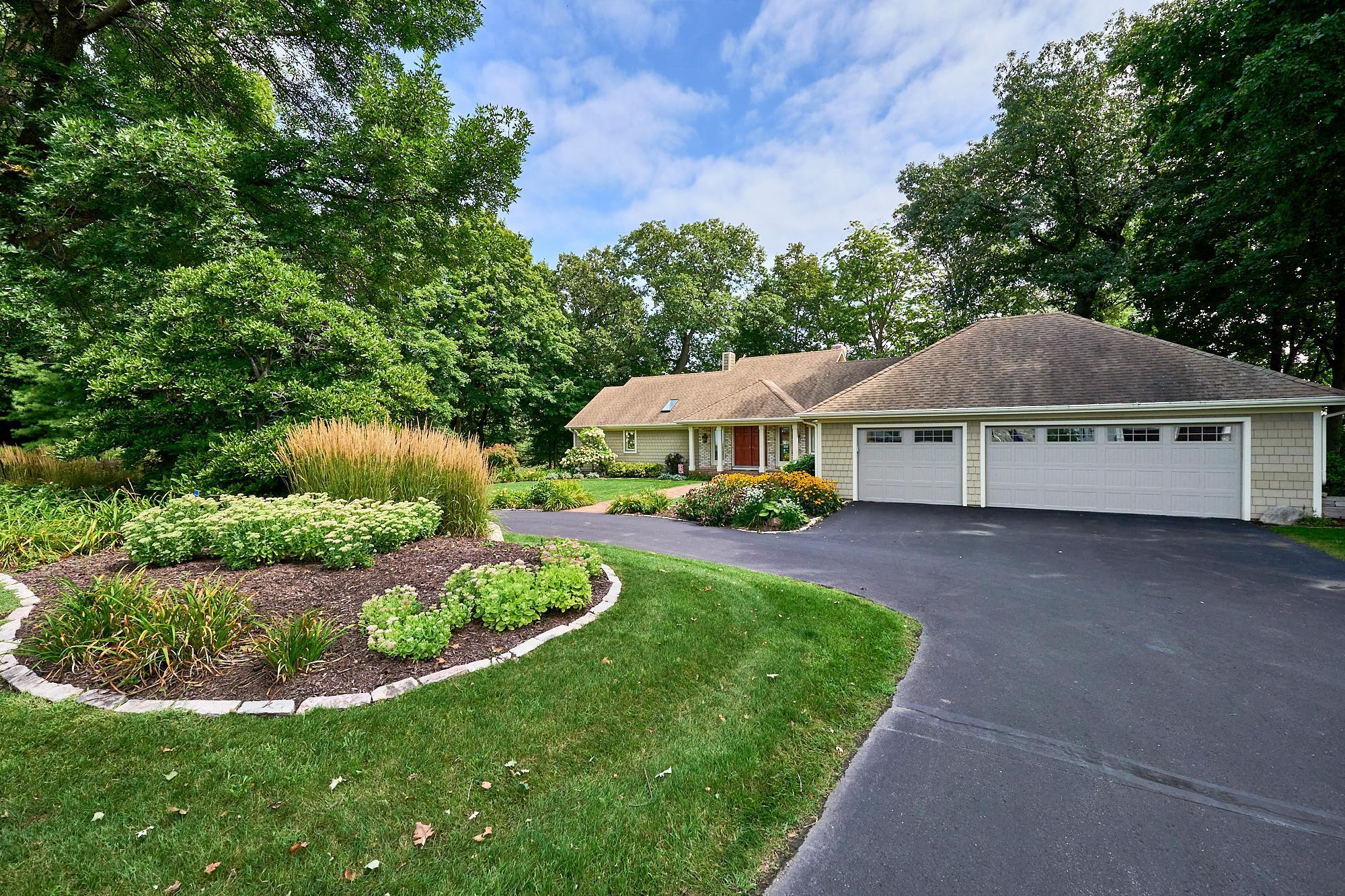 2648 Casco Point Road Orono, MN 55391 - Photo 5 of 45 Gallery Image 5