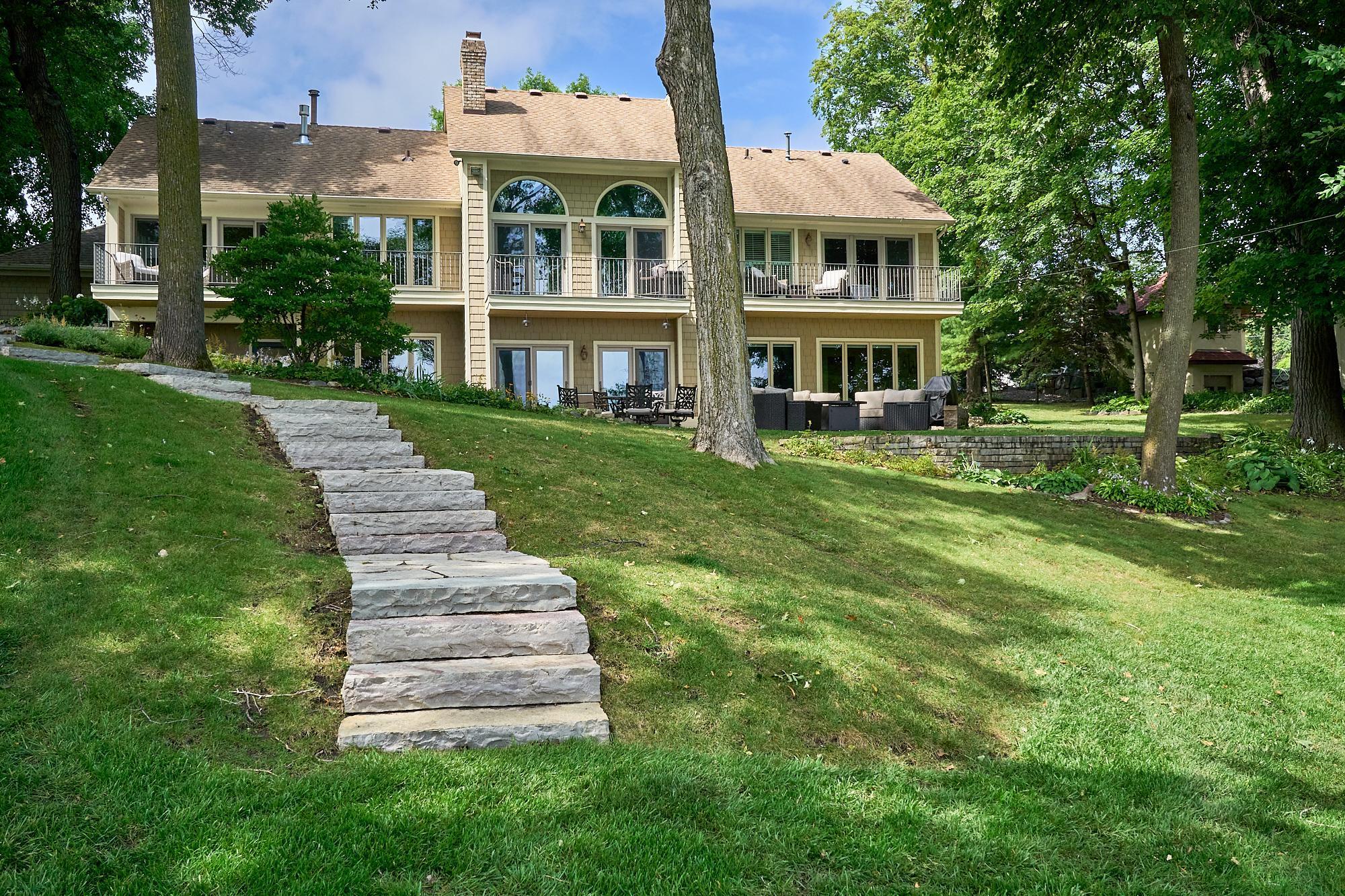 2648 Casco Point Road Orono, MN 55391 - Photo 9 of 45 Gallery Image 9