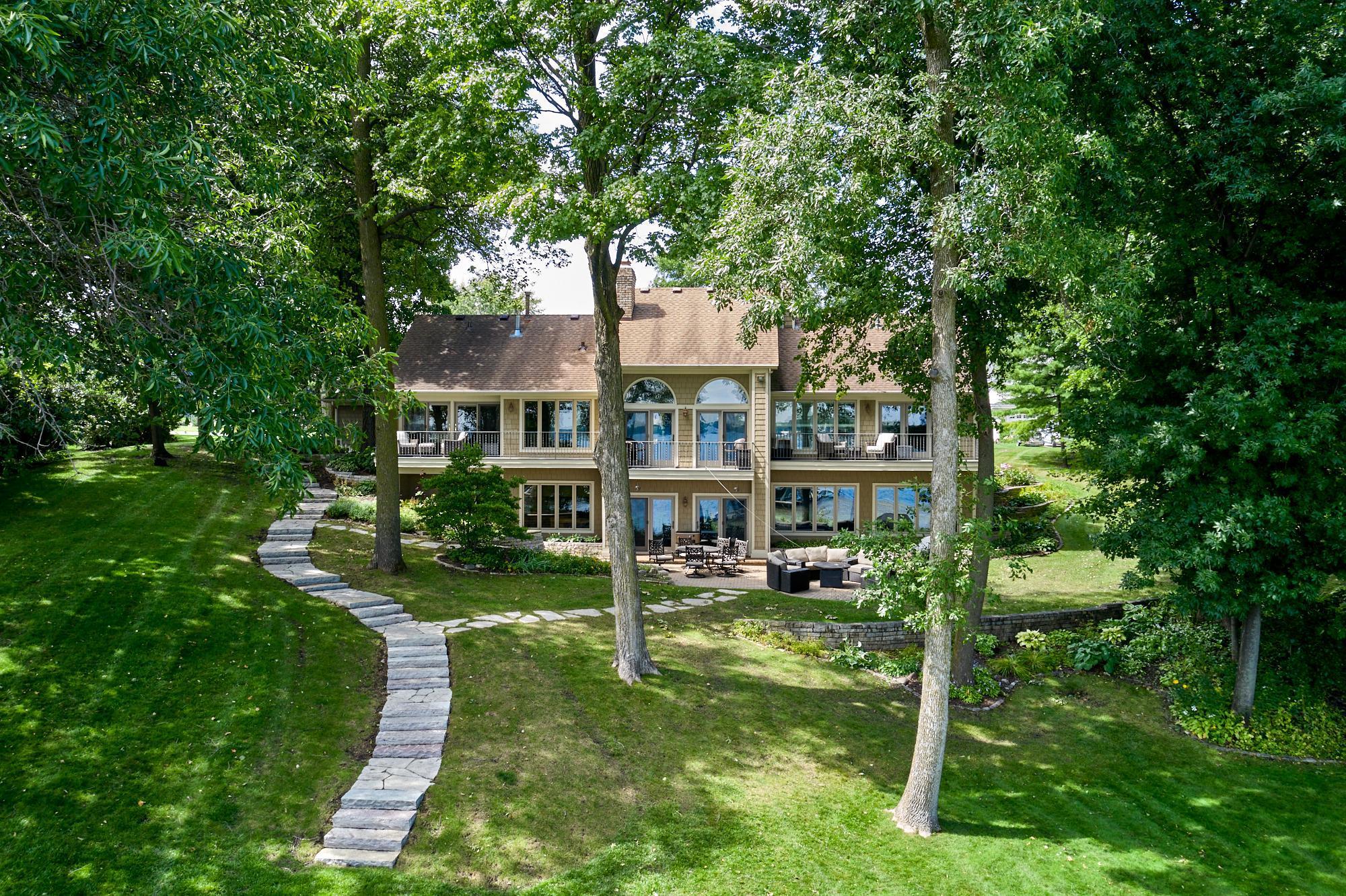 2648 Casco Point Road Orono, MN 55391 - Photo 10 of 45 Gallery Image 10
