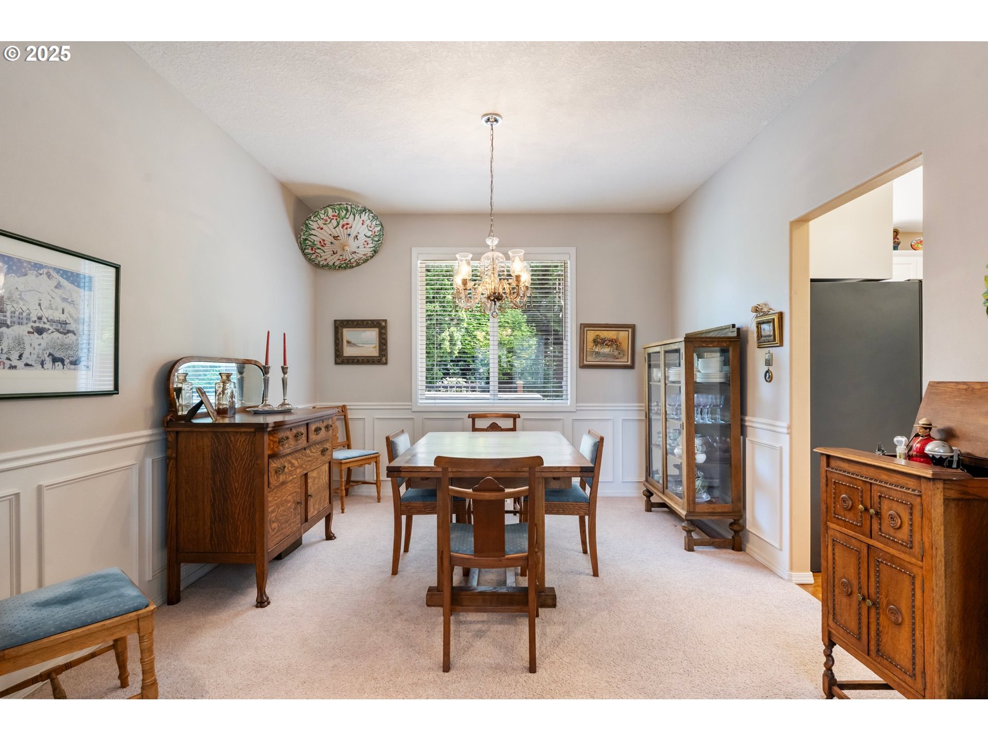 19720 Spring Ridge Drive West Linn, OR 97068 - Photo 10 of 44 Dining Area