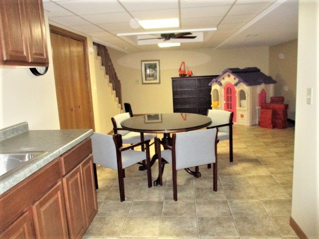 527 Baintree Road Lake Summerset, IL 61019 - Photo 27 of 36 a view of a dining room with furniture