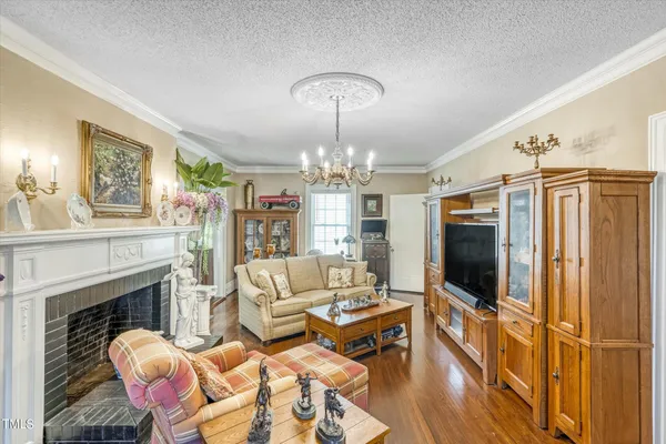 $825,000 | 618 South 5th Street, Mebane, NC 27302