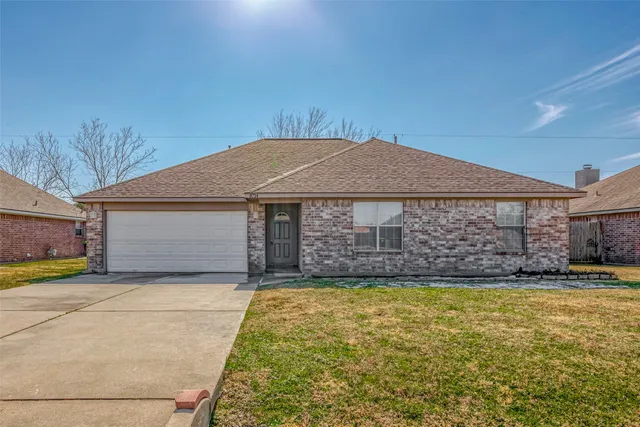 $2,100 | 8714 Garrett Street, Needville, TX 77461
