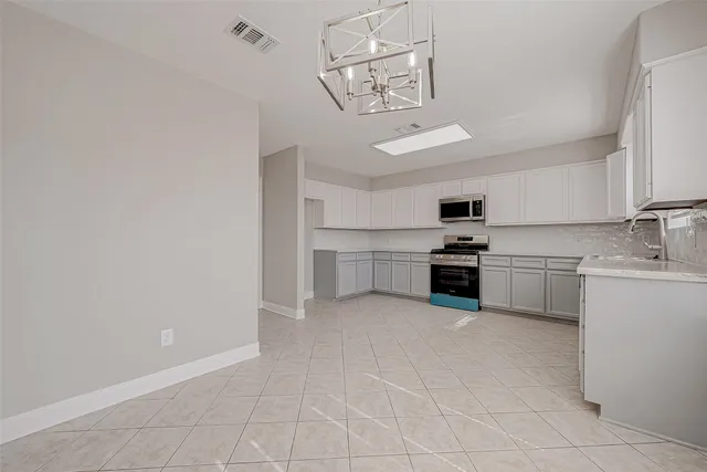 $2,100 | 8714 Garrett Street, Needville, TX 77461