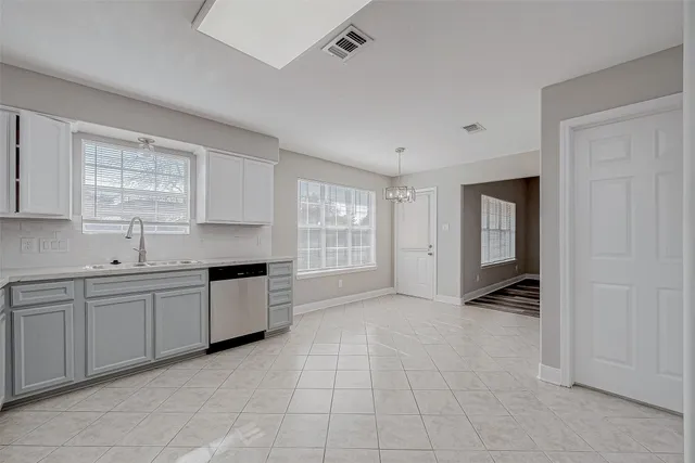 $2,100 | 8714 Garrett Street, Needville, TX 77461