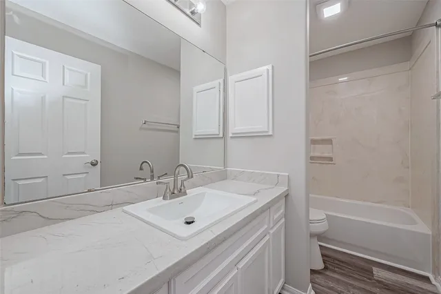 $2,100 | 8714 Garrett Street, Needville, TX 77461