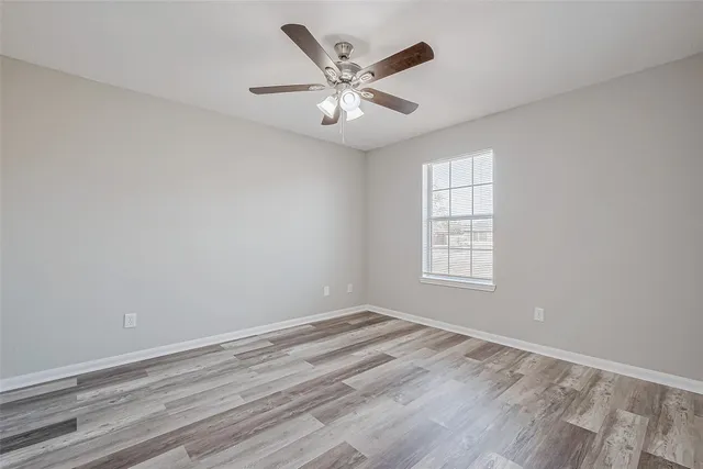 $2,100 | 8714 Garrett Street, Needville, TX 77461