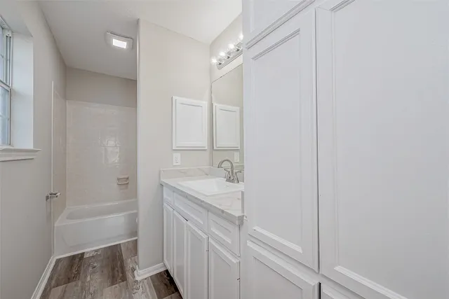 $2,100 | 8714 Garrett Street, Needville, TX 77461